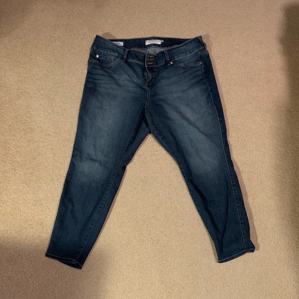 Torrid - skinny short length high rise jegging